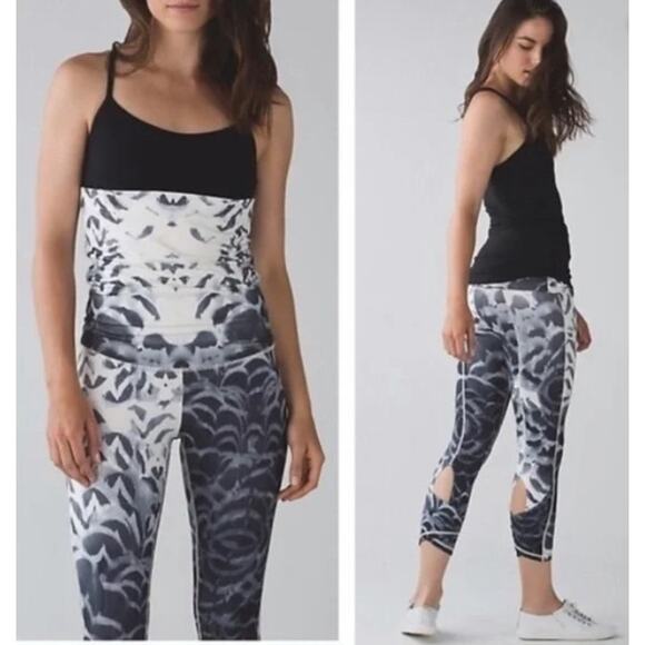 Lululemon Wunder Under Pant SE Dance in Pretty Plume Angel Wing Black Size 4 - Picture 5 of 10